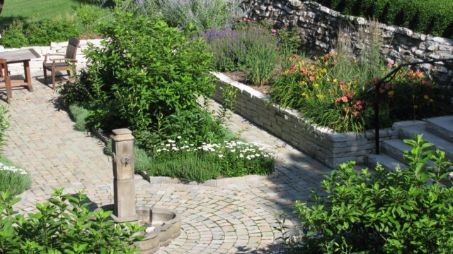 Landscaping_July 013